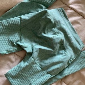 Alphalete leggings in jade green